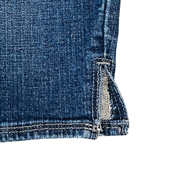 Levi Vintage Denim Bermuda 5 Pocket Jean Shorts. Split Sides. Blue Size 4 #810 - Picture 4 of 6